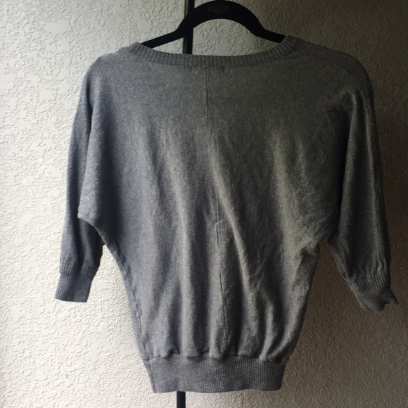 Forever 21 Grey V Neck Sweater Top - Picture 2 of 5